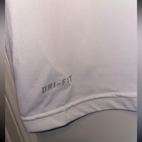 Like new! Nike Dri Fit Oklahoma State Shirt size XL - Picture 5 of 6